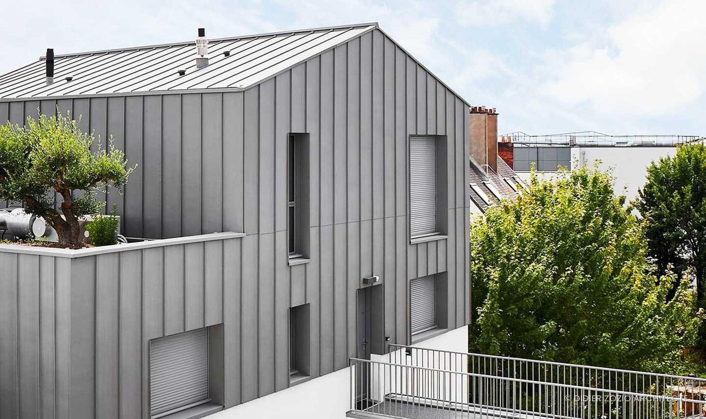 Préférence Passerelle - volume signature en zinc à joints debout